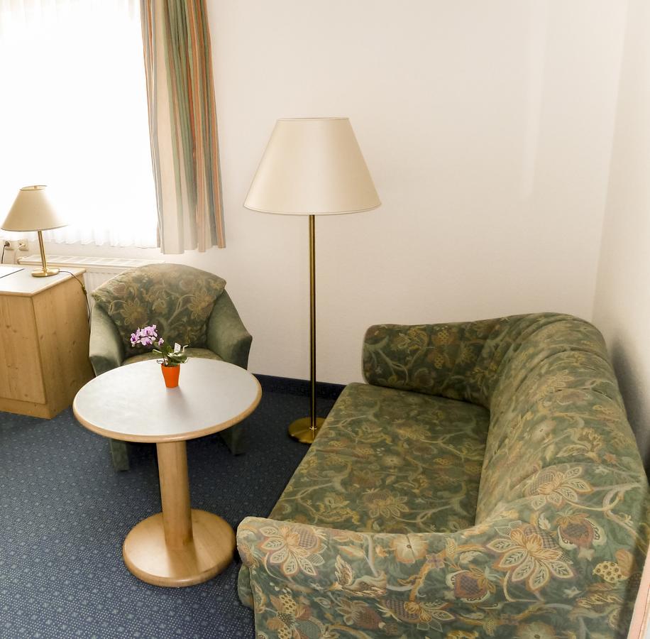 Hotel Zur Werra Schmalkalden Exterior photo